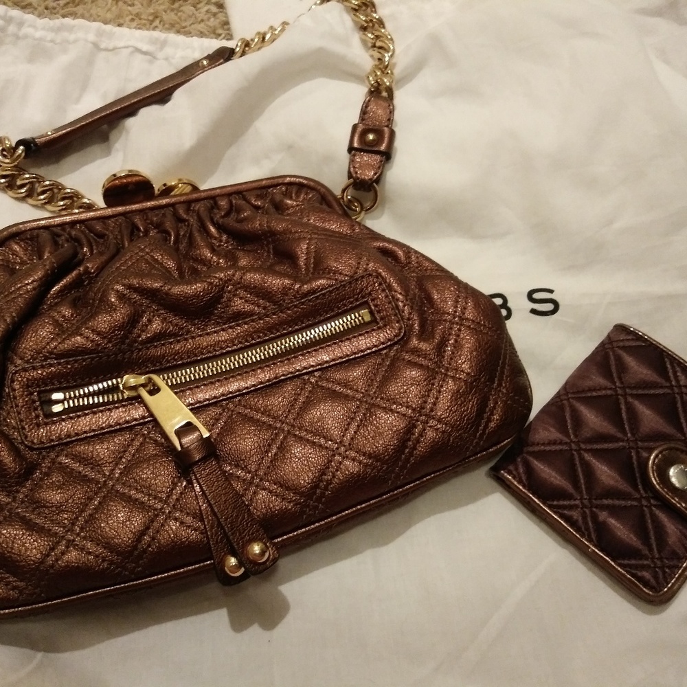 Marc Jacobs little stam in bronze with wallet